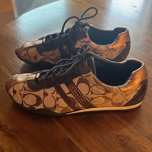 Authentic Coach Kate Sneakers 7.5 - Picture 4 of 11